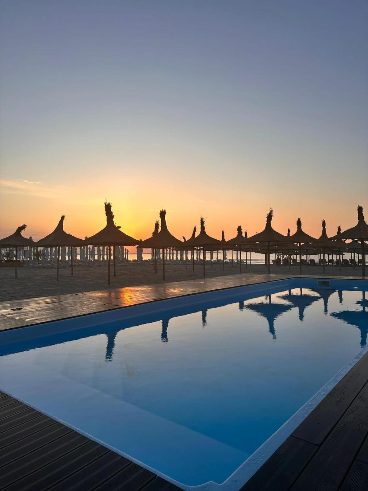 Promenada Sea View Lejlighed Năvodari Eksteriør billede